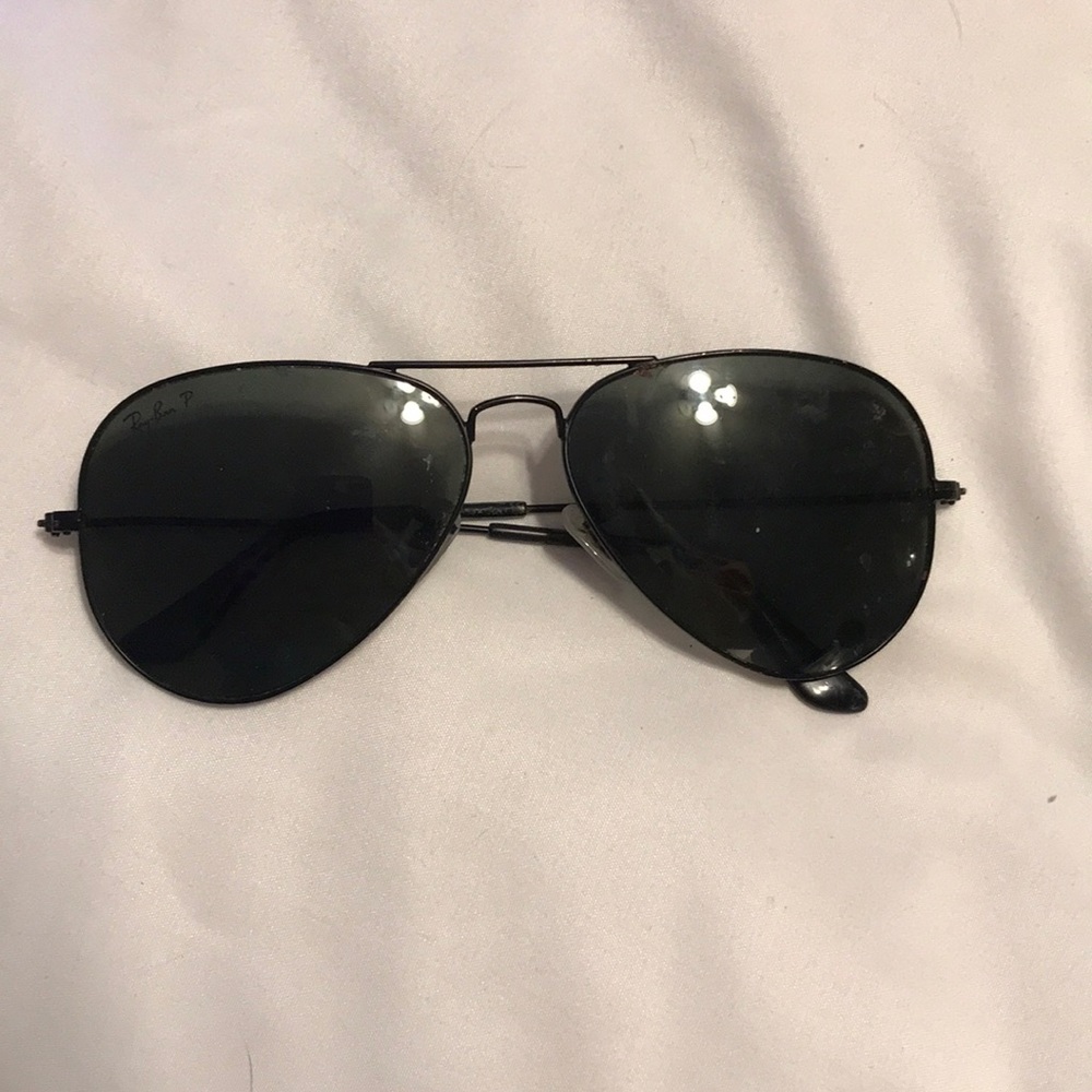 Black Ray Ban aviators polarized